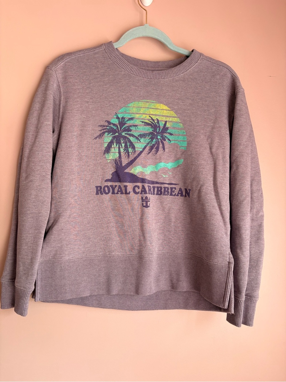 ❤️Royal Caribbean Lilac Graphic Crewneck Sweatshirt